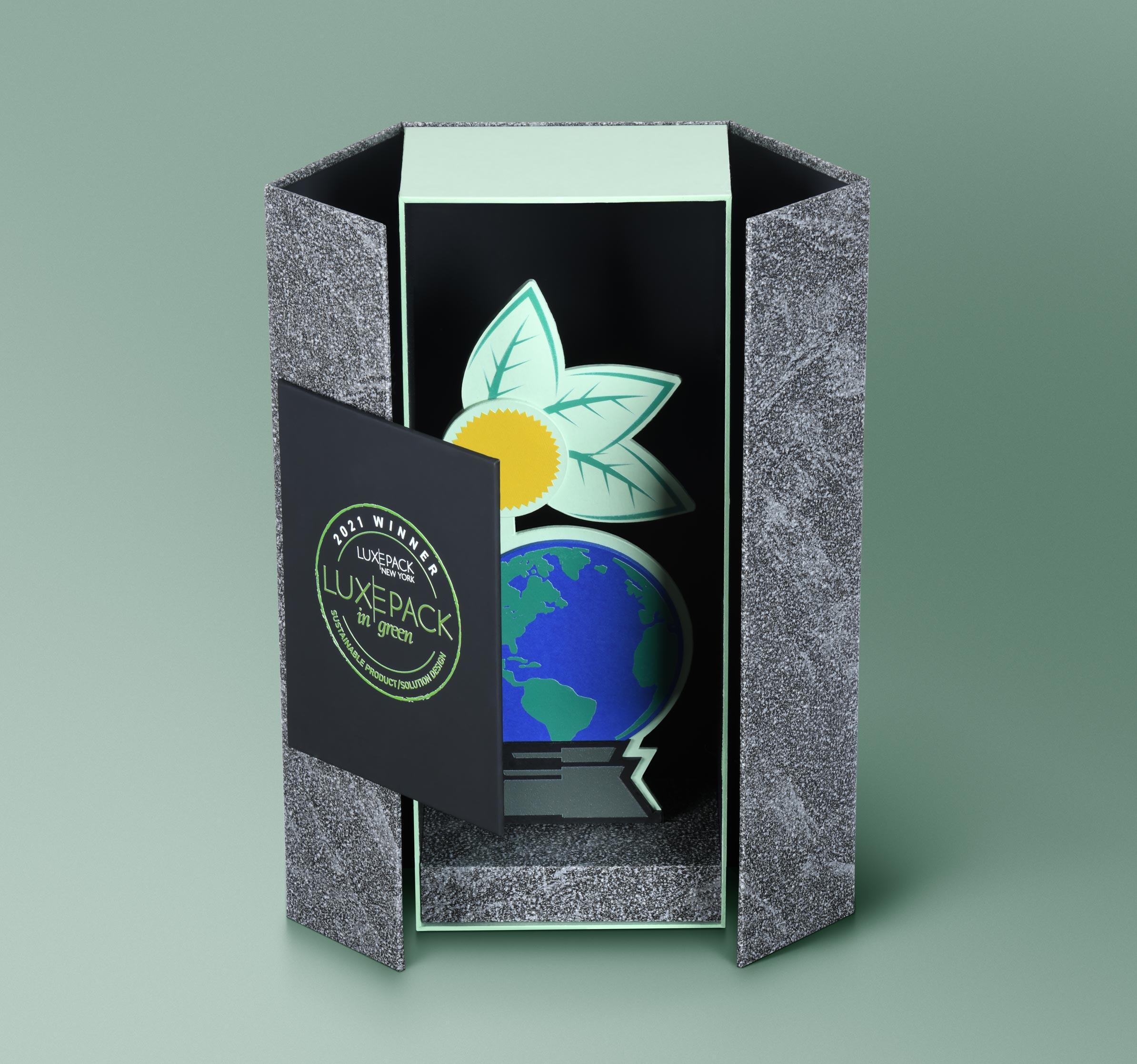 LuxePack in Green awards trophy 2021
