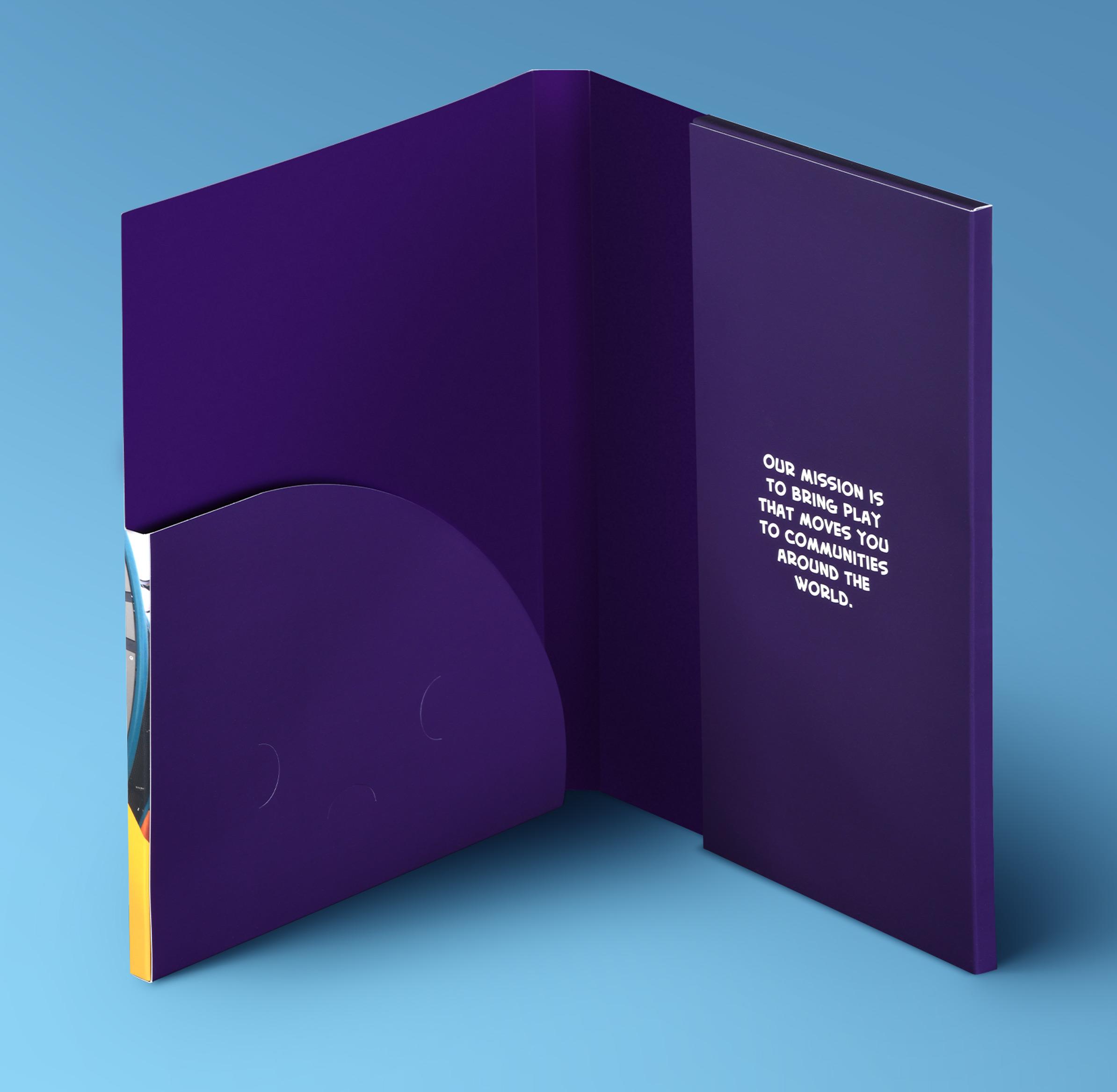 Box pockets for folder