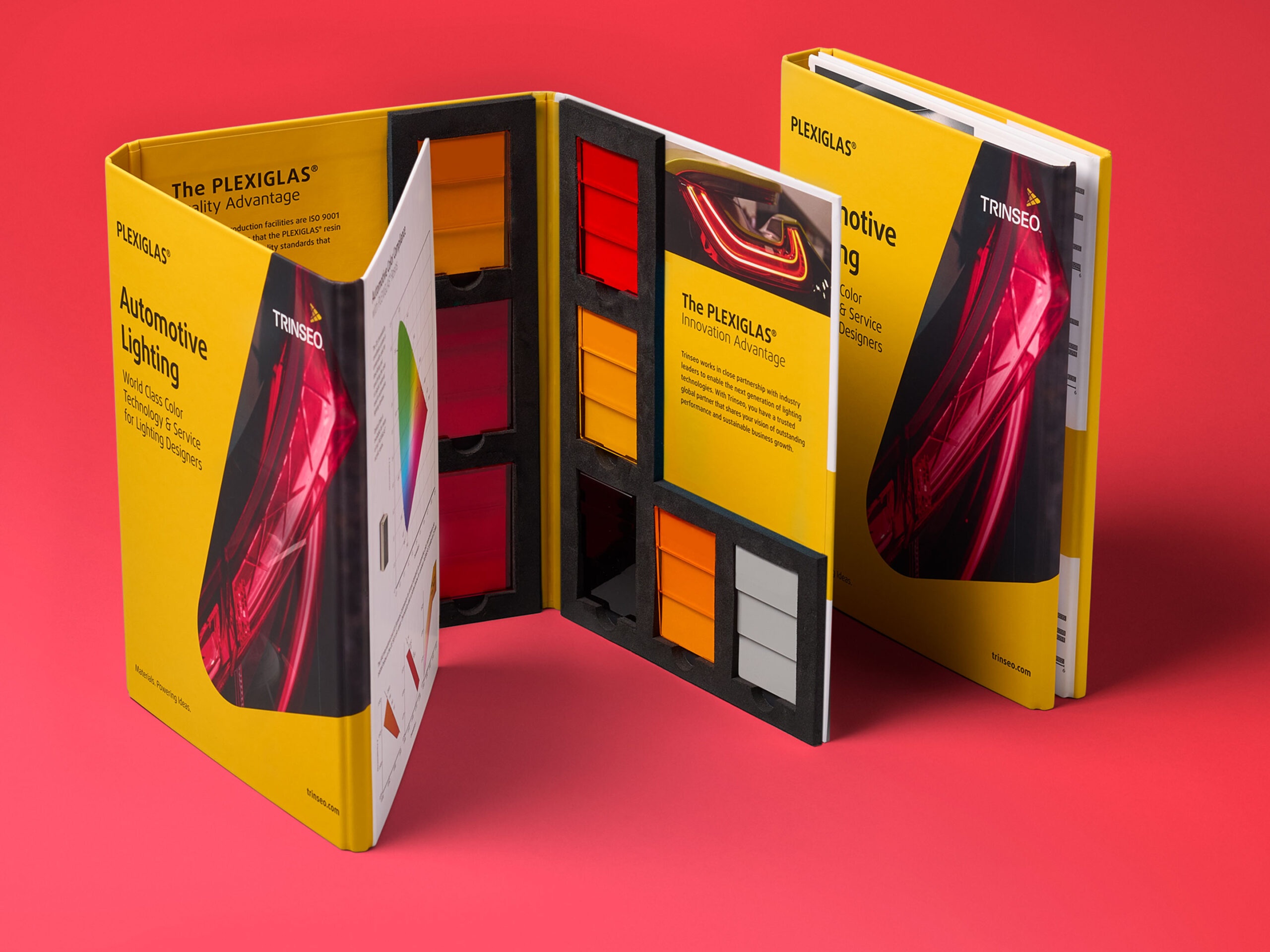 Trinseo 4-panel architectural folder for plexiglas samples