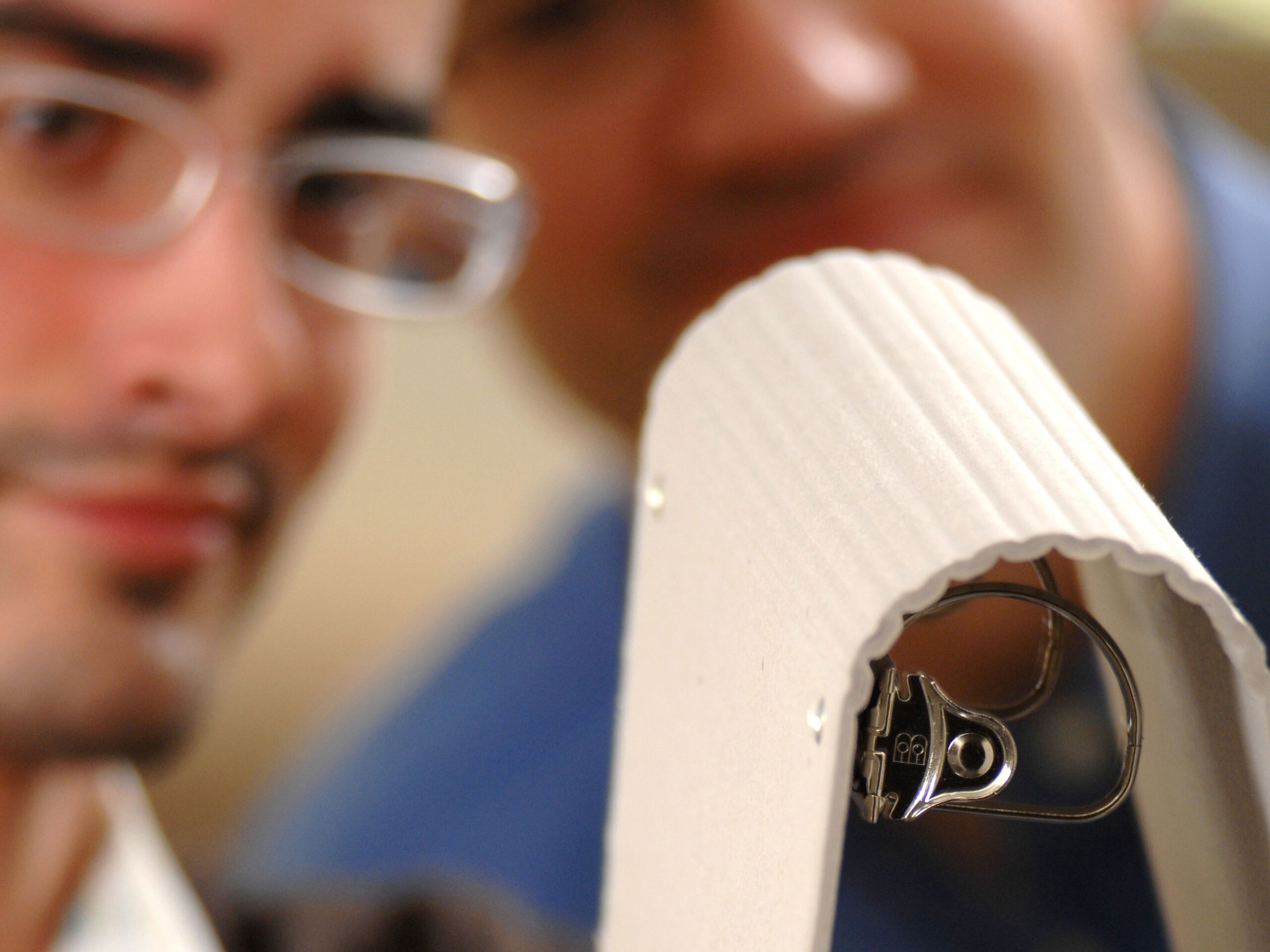 Quality control on round back binder