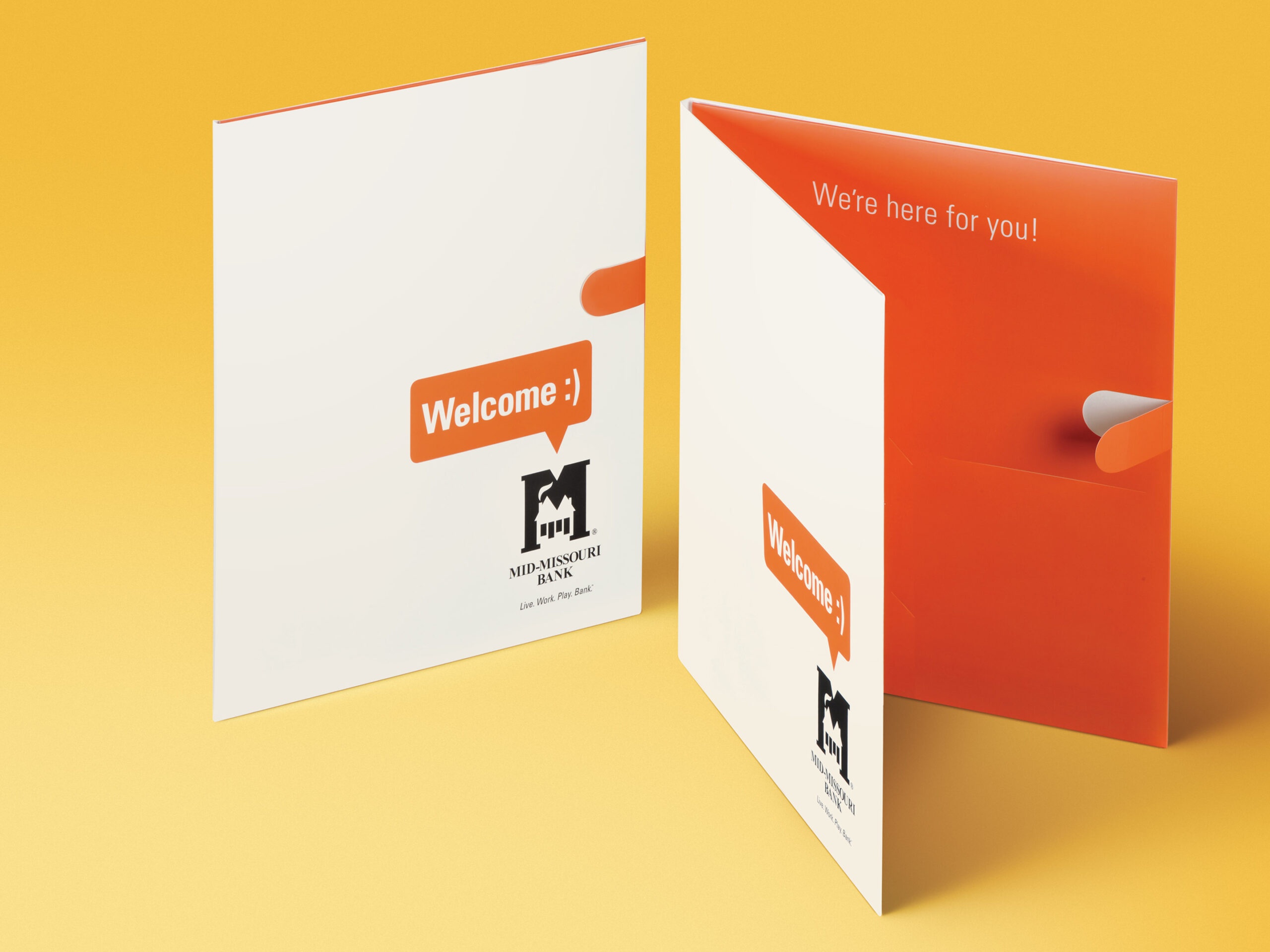 Unique closure mechanism for Mid-Missouri Bank